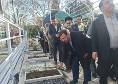 استاندار فارس: ۲۰۵۶ پروژه با اعتبار ۱۱۲ هزار و ۷۰۰ میلیارد تومان در دهه فجر به بهره‌برداری می‌رسد
