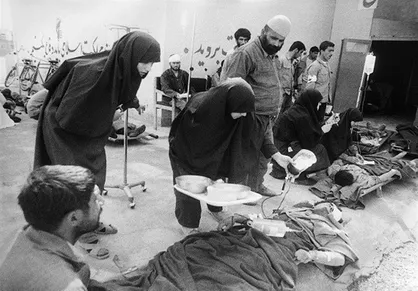 زنان ایرانی همیشه متفاوتند، حتی در جنگ!