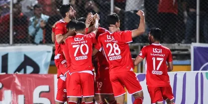 پرسپولیس جام قهرمانی را بالای سر برد/ جیمی جامپ در آغوش سید جلال