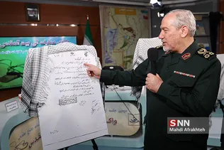 سردار سرلشکر پاسدار سید یحیی رحیم‌صفوی 	فرمانده سابق سپاه پاسداران
دستیار و مشاور عالی فرماندهی کل قوا