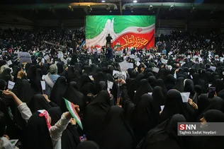اجتماع عظیم دختران انقلاب