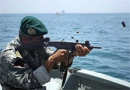 دزدان دریایی با حضور ناوشکن الوند در خلیج عدن متواری شدند