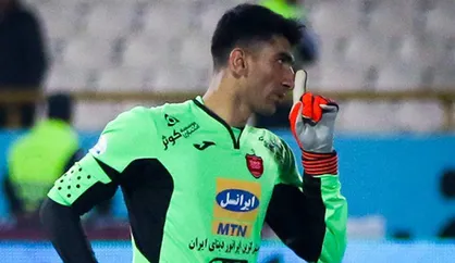 آشتی بیرانوند با هواداران پرسپولیس پیش از دیدار با ذوب&zwnj;آهن + عکس