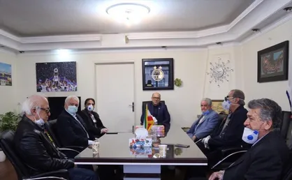 جلسه پیشکسوتان استقلال با سعادتمند