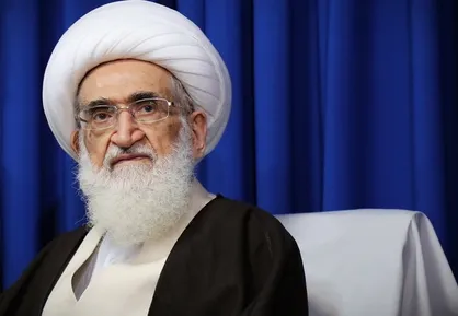 آیت&zwnj;الله نوری همدانی: گرفتن دیرکرد حرام است
