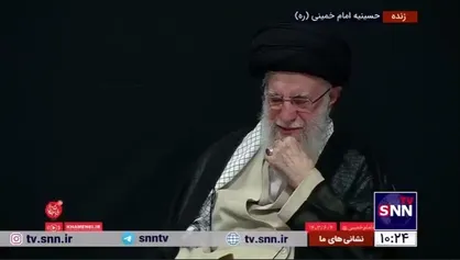 بغض و اشک رهبر انقلاب در مراسم عزاداری اربعین حسینی