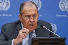 لاوروف: آمریکا درباره ایران با آتش بازی می‌کند