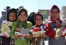 دانشجویان نیکوکار تهرانی به دو روستای استان لرستان لوازم تحریر اهدا کردند