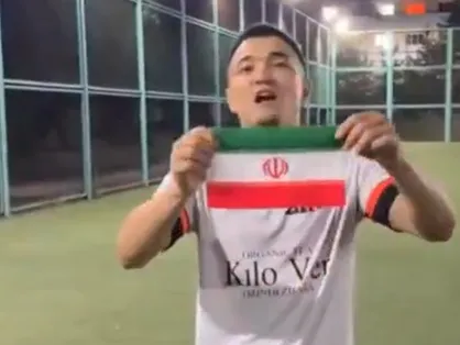 حرکت خاص ورزشکار قزاقستانی در حمایت از ایران
