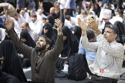 مراسم دعای عرفه در صنف لباس فروش های تهران