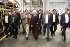 دولت با تمرکز بر همبستگی ملی و رفع موانع اقتصادی، مسیر پیشرفت کشور را تسریع می‌کند
