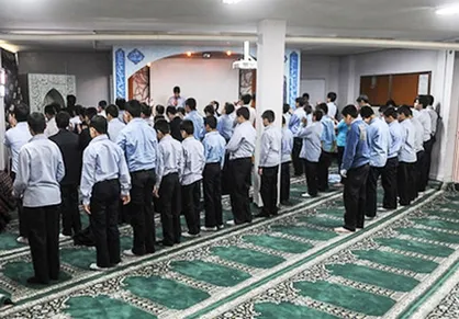 آموزش&zwnj; و پرورش: بارگذاری فایل نماز خواندن توسط دانش&zwnj;آموزان داوطلبانه است