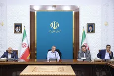 پزشکیان: همه دستگاه‌ها برای تامین برق موردنیاز صنایع همکاری کنند