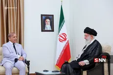 نخست وزیر پاکستان با رهبر انقلاب دیدار کرد