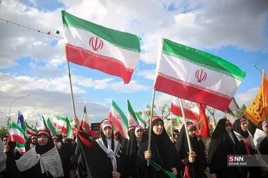 رزمایش دختران جان فدای ایران در مسجد جمکران