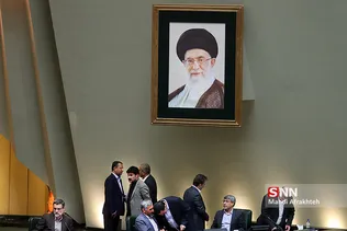 حضور سیف رییس بانک مرکزی در مجلس شورای اسلامی