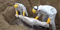 خدمت رسانی پرسنل سازمان بهشت زهرا (س) در ۲۴۰ روز بحرانی