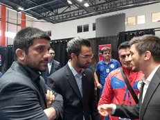 حضور  آذری جهرمی در اردوی فرنگی‌کاران و وعده پاداش به مدال‌آوران