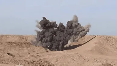 انفجار کنترل شده مهمات جنگی در جاسک