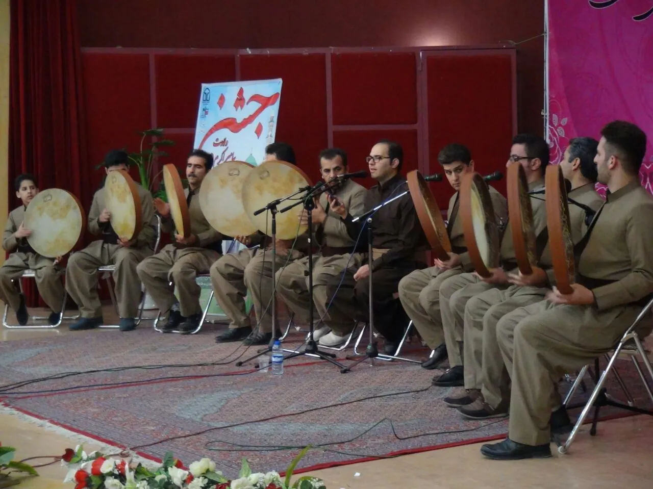 برگزاری جشن هفته وحدت در دانشگاه کردستان