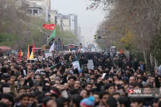 تجمع دانشجویان در دانشگاه تهران