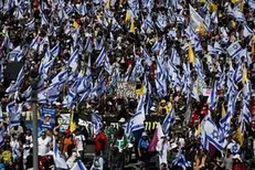 هزاران نفر در قدس علیه عدم توافق تبادل اسرا تظاهرات کردند + فیلم