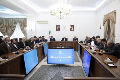 عارف: دولت&zwnj;ها وظیفه خود را نسبت به خوزستان خوب ایفا نکرده&zwnj;اند