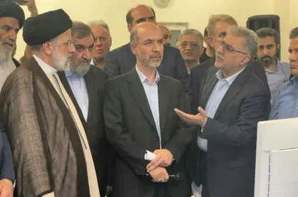 نیروگاه سیکل&zwnj;ترکیبی دوکوهه به&zwnj;طور رسمی افتتاح شد/ بهره&zwnj;برداری همزمان از ۳۳ پروژه صنعت آب و برق استان خوزستان
