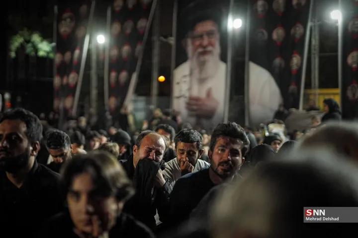از نوای گرگانی‌ها «ما فرمان‌بَر امام حسینیم» در شب عاشورا تا میدان داری گیلانی ها با پرچم یا لثارات الخامنه‌ای + فیلم