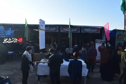 بسیج دانشجویی دانشگاه شهید باهنر با برپایی موکبی به میزبانی از عزاداران پرداخت
