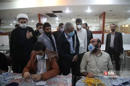 حجت الاسلام رستمی و سردار نجات از قرارگاه مقابله با کرونای سازمان بسیج دانشجویی بازدید کردند