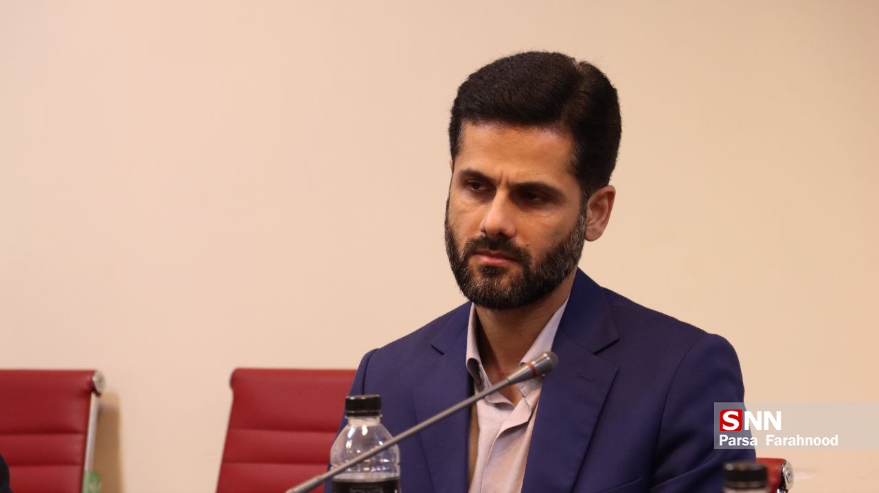 اساتید دانشگاه‌ها همواره دغدغه حل مسائل کشور و ملت را سرلوحه کار خود قرار داده اند.