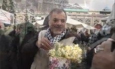 تقدیم ۲۴ هزار شاخ گل نرگس به سردار دل‌ها