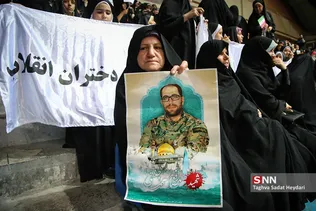 اجتماع عظیم دختران انقلاب