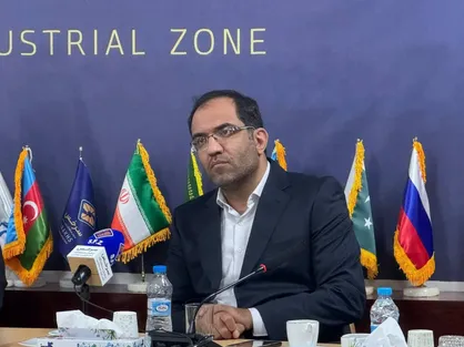 مدیرعامل منطقه آزاد سرخس بر تقویت دیپلماسی اقتصادی با ترکمنستان تأکید کرد