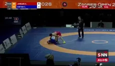 برق طلا بر سینه جرکنی