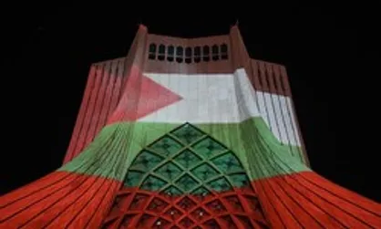 ویدئو مپینگ روی برج آزادی تهران برای همدردی با مردم فلسطین