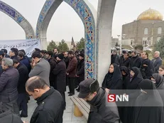 دانشگاهیان دانشگاه سهند تبریز در محکومیت ترور شهید سلیمانی در دانشگاه تجمع کردند + تصاویر