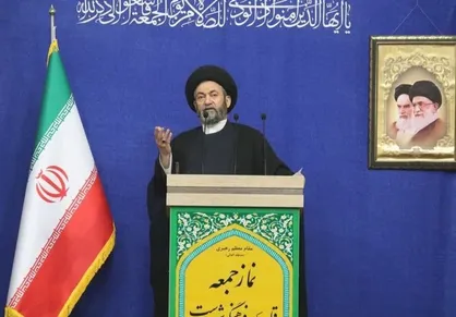 امام جمعه اردبیل: دیپلماسی میدان و نیرو&zwnj;های مسلح آمریکا را به زانو درآورد