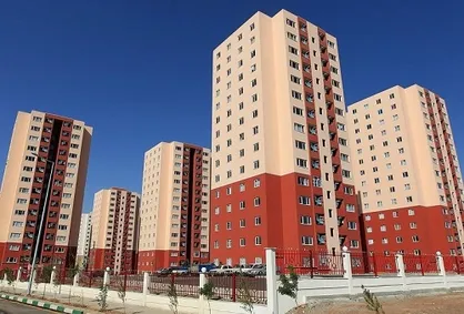 تاثیر مطالبه&zwnj;گری قرارگاه شهیداحمدی روشن کرمانشاه بر تصمیم استانداری / تا زمان اجرایی شدن طرح &laquo;مسکن امید&raquo; دست از مطالبه برنمی&zwnj;داریم