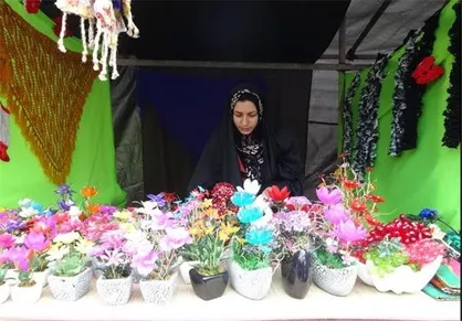 نمایشگاه "تولید و اقتصاد بانوی دانشجو" در دانشگاه آزاد بجنورد آغاز به کار کرد
