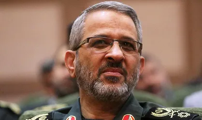 امام خامنه&zwnj;ای در پیام گوهربارشان، شهید حجت الاسلام خرسند را عالم و چهره موفق و انقلابی توصیف نموده اند/ نباید گذاشت که دشمن در میان مردم تفرقه افکنی کند