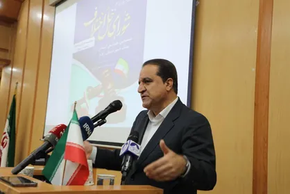 استفاده از ظرفیت معتمدان و روحانیت، راه تحقق آرامش اجتماعی است