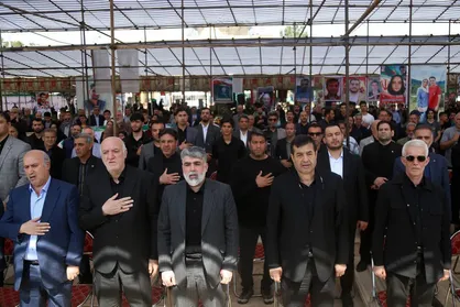 ادای احترام وزیر ورزش و جوانان به مقام شامخ شهید صفیه علی&zwnj;قورچی در روز شهدای ورزشکار