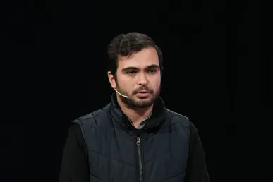 فقط در ایران است که سلبریتی‌ها نسبت به اشتباهات خود پاسخگو نیستند + فیلم