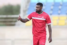 مهاجم پرسپولیس بالاخره ایران را ترک کرد!