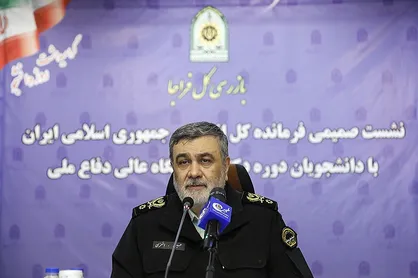 سردار اشتری: ۷۰ روز است کارکنان فراجا در میدان مقابله با فتنه&zwnj;گران حضور دارند / امنیت مردم خط قرمز پلیس است
