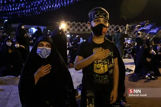 عزاداری شب دوم محرم در میدان امام حسین (ع)
