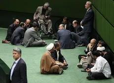 لااقل نمایندگان را درباره افزایش حقوق توجیه کنید