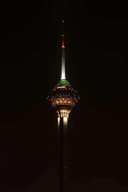 برج میلاد ۱۴ خرداد تعطیل است
